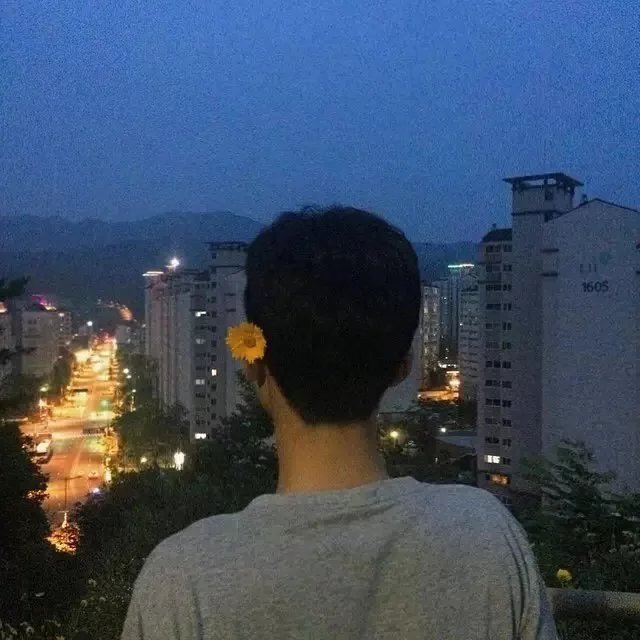 穆爱航菡